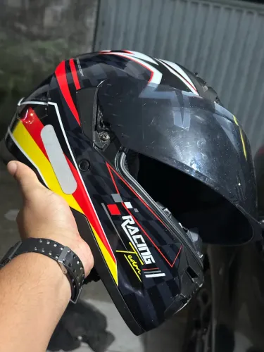 Capacete racing novo muito lindo confira 