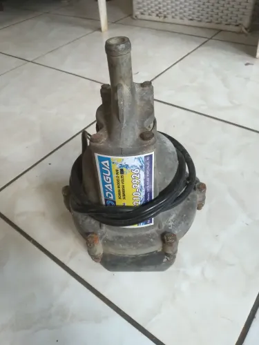 vende-se bomba de poço 