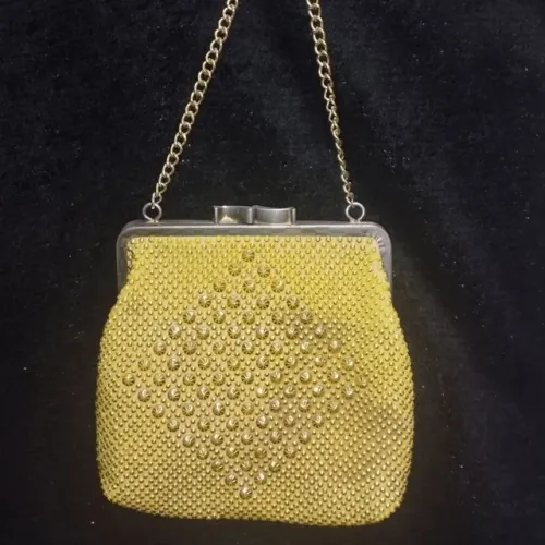 Bolsinha de mão antiga 