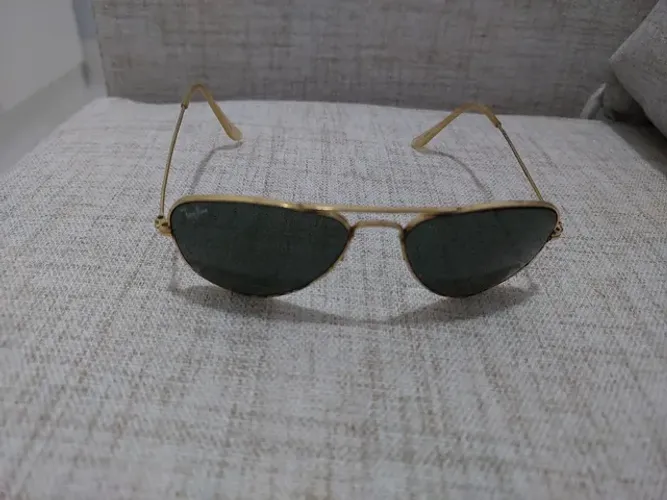 Óculos antigo original Ray Ban bl usa só venda não troco por nada 