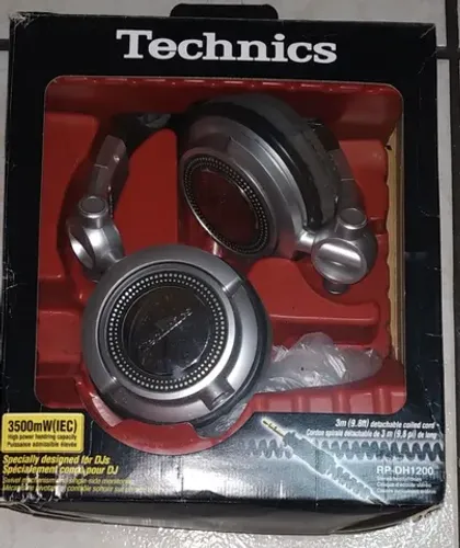 Fone de ouvido Technics RP-DH1200 usado