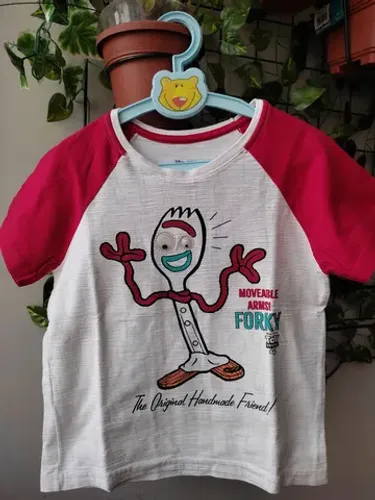 Camisetas Toy Story tamanho 3 e 4 valor 15,00 cada
