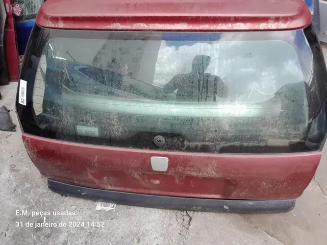 Tamanho traseira Peugeot 306 sw com vidro