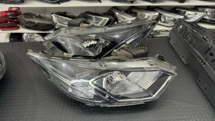 Farol Onix/prisma 2017 a 2019 led valor unitário 