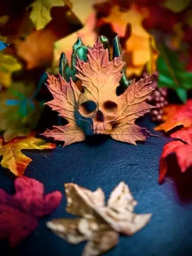 Descubra a Elegância de The Fallen Leaf Uma Obra de Arte Imperdível