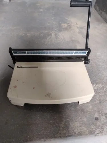 Encadernadora perfuradora MC 15