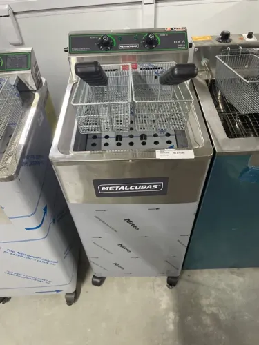 Fritadeira Elétrica 15l zona fria 8.000w 