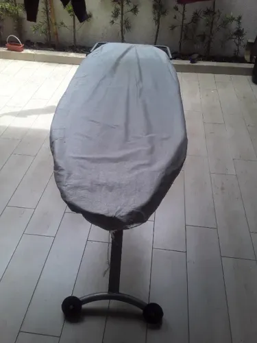 Tabua de passar roupa de ferro