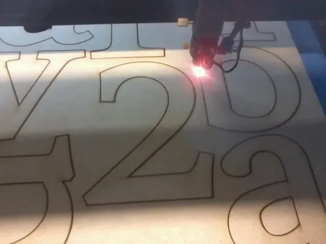Corte Laser e gravação laser