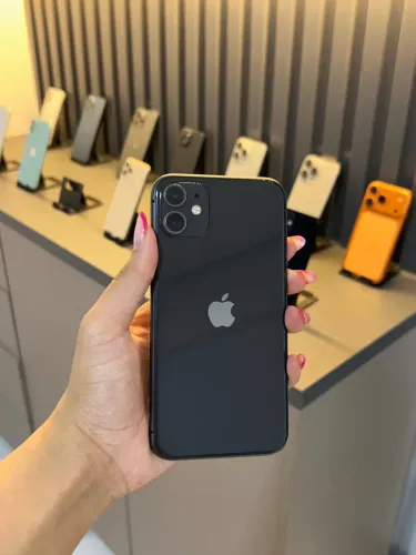 iPhone 11 64 gigas preto