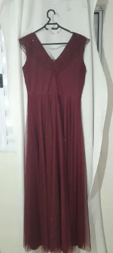Vestido longo de festa Marsala/ vinho com brilho