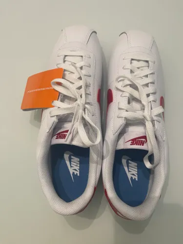 Tenis Nike Cortez tamanho 43 novíssimo na etiqueta 