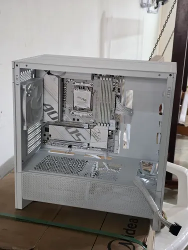 B850m gaming Ice wi-fi6 + gabinete nzxt h3