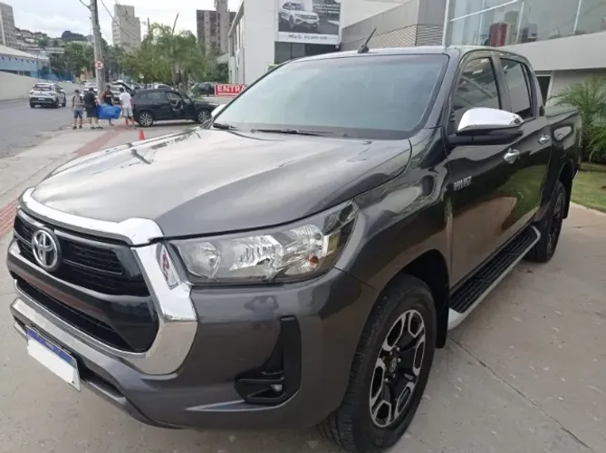 Toyota Hilux CD SRV 4X4 2.8 TDI Diesel Aut. 2022