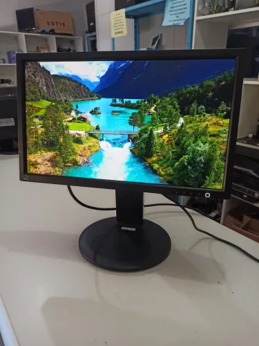 Monitor 20" Led Articulado