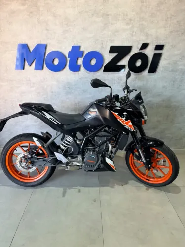 KTM 200 DUKE PRETO 2020