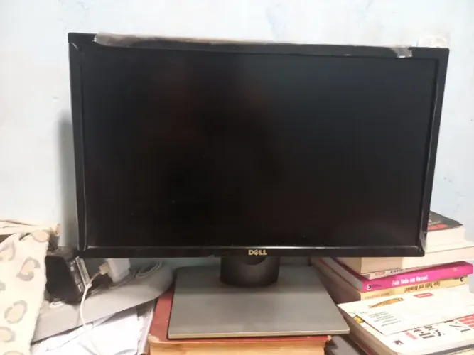 Monitor Dell SE2216H 22? - Tela com defeito