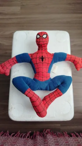 Pelúcia Homem-aranha Buba 27 Cm