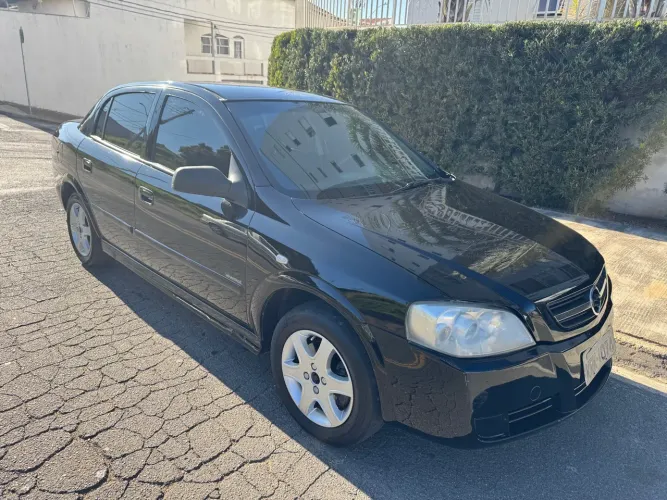 Astra muito conservado!