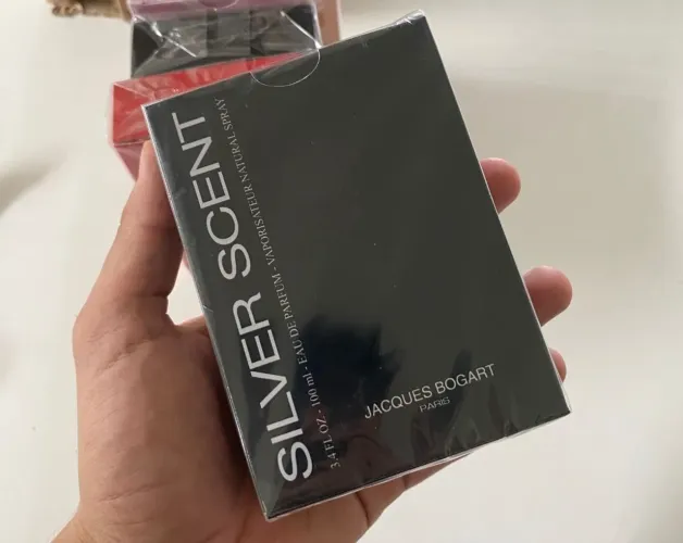 PERFUMES SIMILARES APENAS 25 CADA