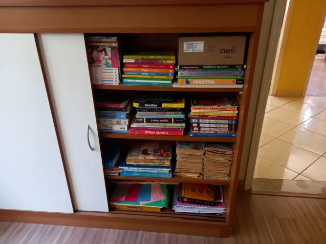 Livreira móvel
