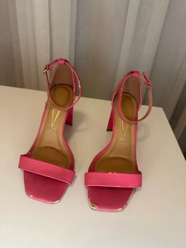Sapato sandália salto rosa