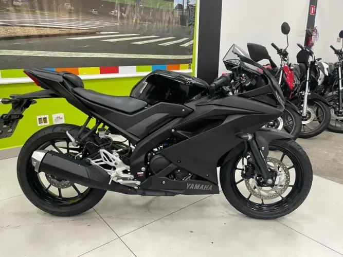 YAMAHA YZF R15 2024 / 14.456 KM