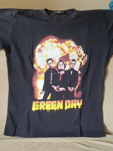Camiseta feminina Green day