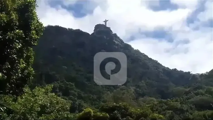 Oportunidade Única! Pertinho do Trenzinho que sobe ao Cristo!