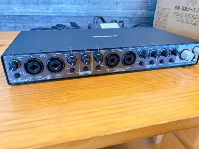 Interface de áudio Roland Rubix 44 PRO