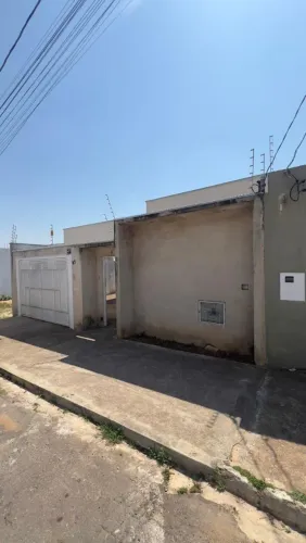 Casa a venda no Imperial em Varginha