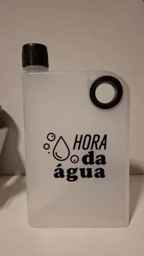 Garrafa Squeeze Retangular - Hora da água
