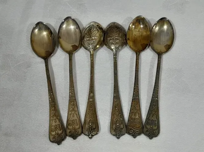 6 colheres de café ou chá prata