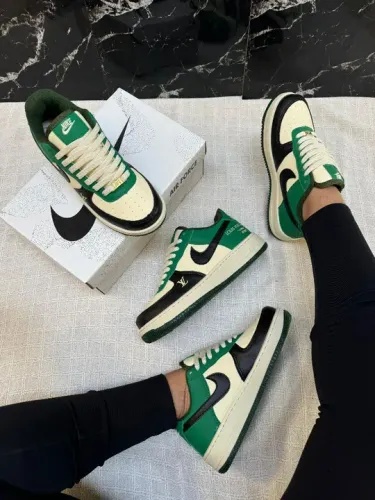 Tênis Nike Air Force 1 Verde e Branco