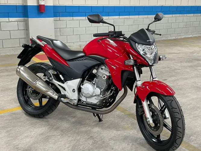 CB 300 2014 14 MIL KM A MAIS NOVA DO BRASIL 