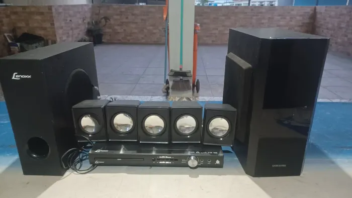 Home theater lenoxx mais uma caixa sub Samsung sem controle