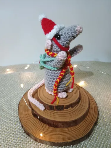 Ratinho em amigurumi/ crochê 