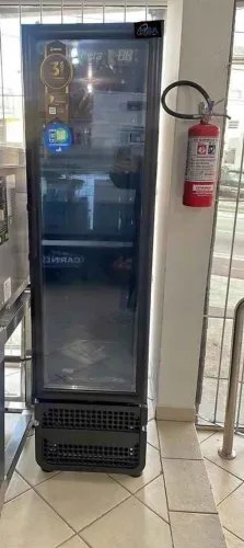 Cervejeira 230L Full Black Imbera
