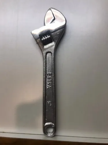  Chave ajustável  6"  abertura max. 20mm  Importada      
