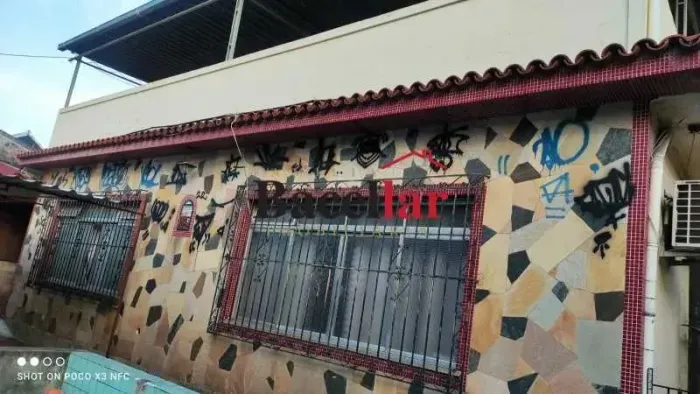 Casa de rua : Duplex / Residencial / Pilares