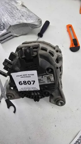 Com detalhe na tomada Alternador para Chevrolet Onix Hatch - Sedan - Tracker ETQ6807