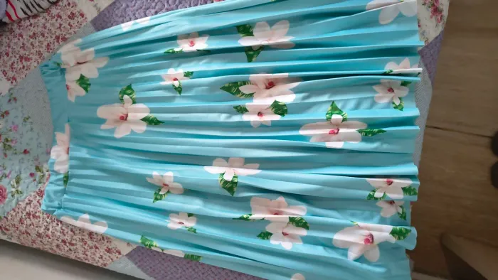 Saia plissada azul floral
