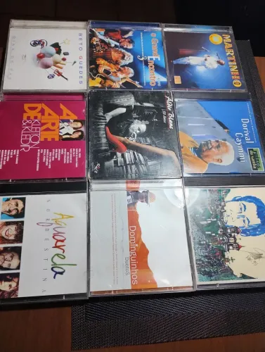 Coleção de 9 CDs Originais do melhor da MPB.