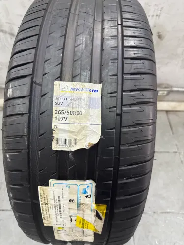 Pneu Michelin Pilot Sport 4 SUV 265/50R20