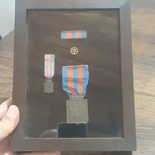 Quadro Medalhas "O Pacificador"