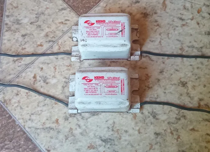 2 Reatores para lâmpada fluorescente 20W 127V