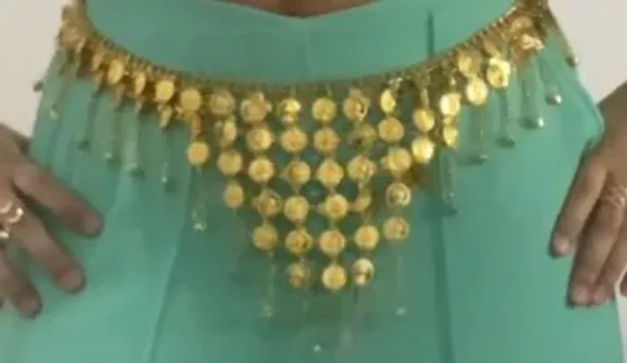 Cinto dourado brilhoso - Novo 