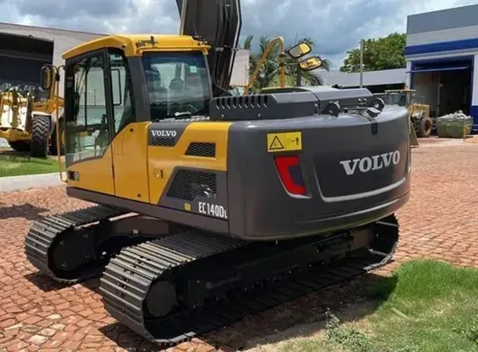 Escavadeira Volvo Ec 140dl Ano 2025