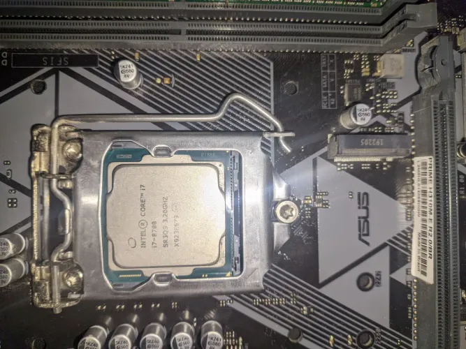 Kit i7 roda tudo oitava geração placa asus