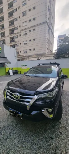 TOYOTA HILLUX SWR SRX PRETA 2016